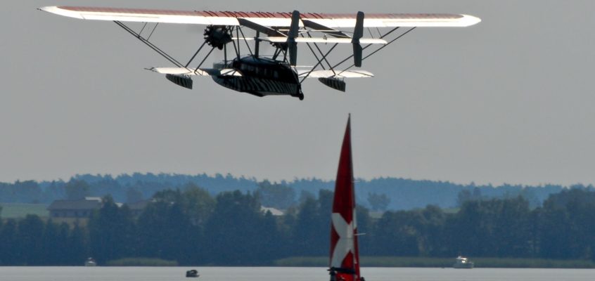 Photo of the day: A boat or a flying boat ?!