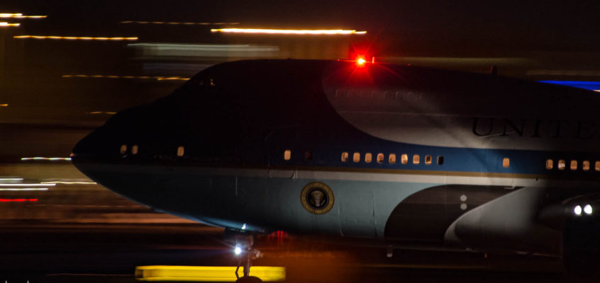 Photo of the day: Air Force One with the most important passanger on board