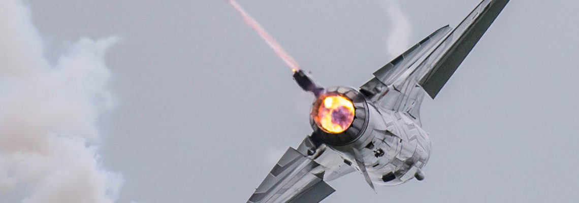 Photo of the dya: Classic Belgian F-16 demo