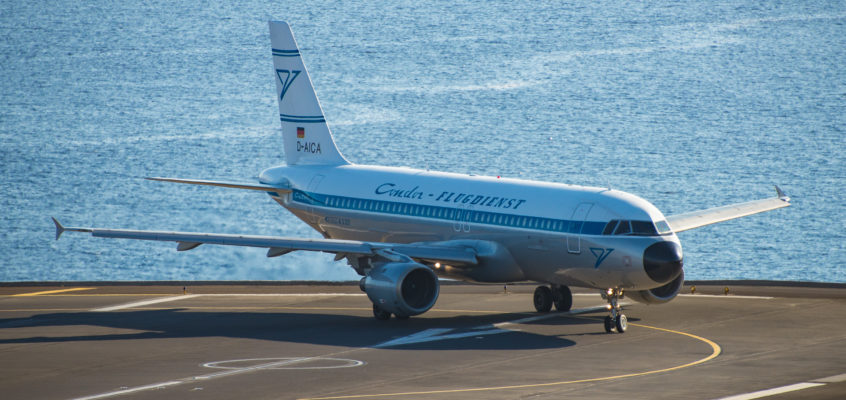 Photo of the Day: Retro Condor in Madeira Airport